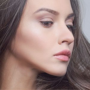 aumento de pómulos Sevilla con acido hialurónico